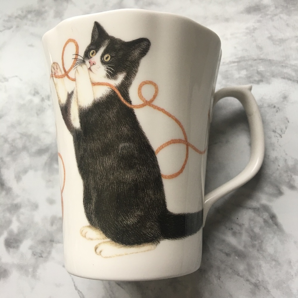 Duchess fine bone china kittens & string mug